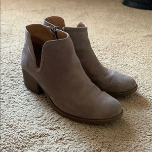Ankle boots